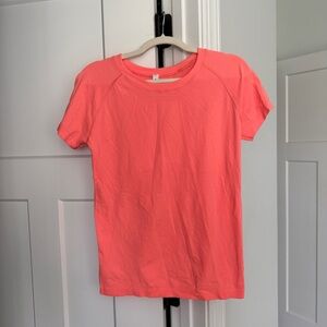 Athleta Seamless momentum tee t-shirt Crewneck Coral Short Sleeve Top stretch